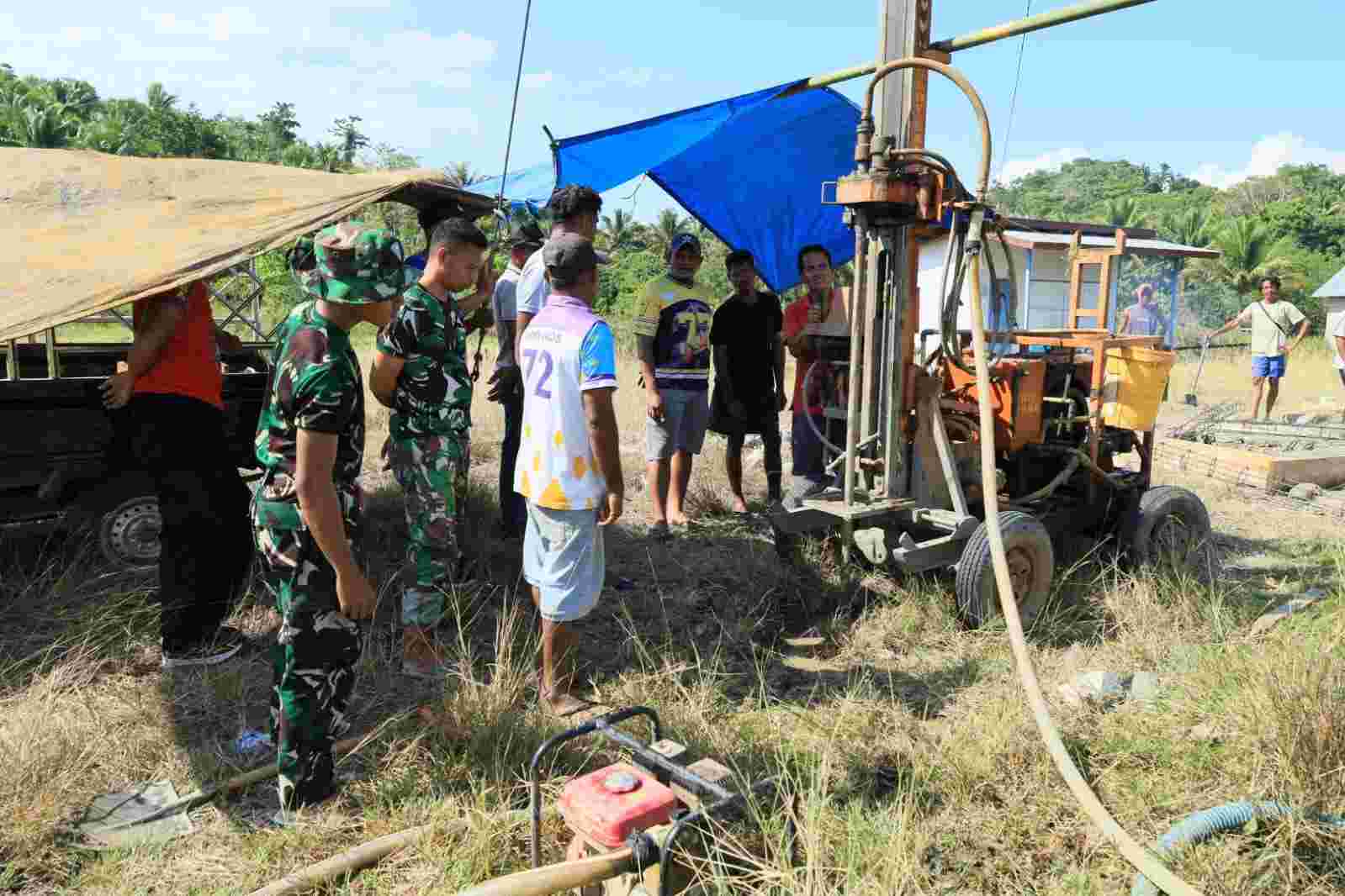 Jawab Krisis Air Bersih, TMMD Ke-129 Kodim 1505/Tidore Bangun Sumur Bor di Desa Foli

