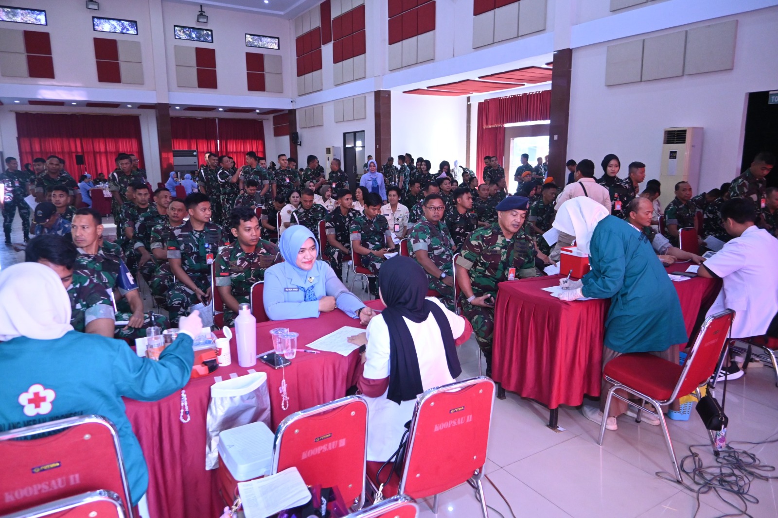 Lanud Sultan Hasanuddin dan Satuan TNI AU Makassar Gelar Donor Darah Peringati Hari Bakti ke-79 TNI AU

