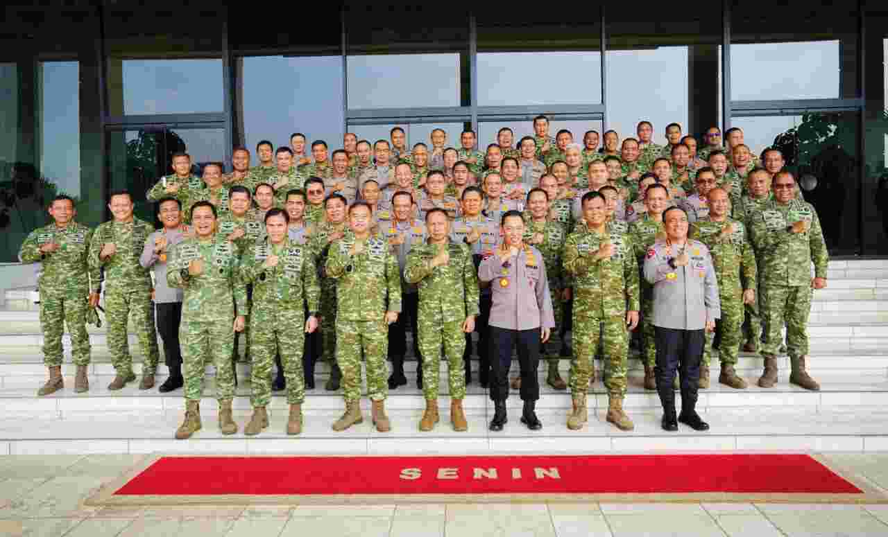 Kapolri Perkuat Soliditas TNI-Polri, Tegaskan Sinergi Kunci Jaga Kedaulatan Bangsa