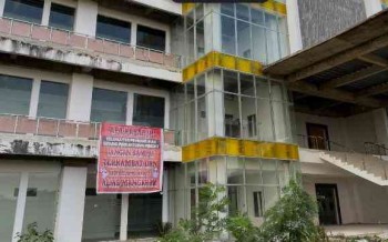 Prof. Dr. Sutan Nasomal Desak Presiden Tuntaskan Proyek “Rumah Hantu” Pemkab Sukabumi