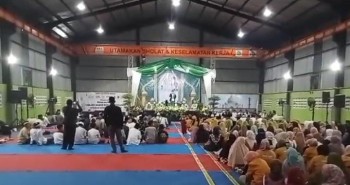Tabligh Akbar Dzikir Dan Sholawat Oleh PT. Arsindo Baja Mandiri 
