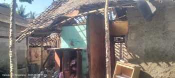 Diduga Dinsos Kabupaten Tangerang Tutup Mata Adanya Rumah Warga Nyaris Rubuh di Desa Kedung Dalem Mauk Tangerang
