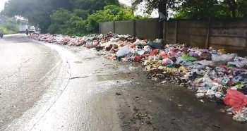 Video Viralnya Sampah yang Menumpuk Beberapa Titik di Jalan Baru Pasar Sentiong Balaraja Menuai Beragam Komentar dari Warga Net