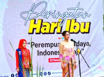 Peringati Hari Ibu

Kepala Kantor : 