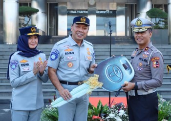 Jasa Raharja Hibahkan Satu Unit Ambulance Kepada Korlantas Polri