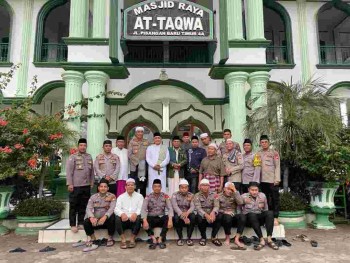 DITBINMAS POLDA METRO JAYA GELAR PROGRAM SHOLAT  SUBUH KELILING DEMI WUJUDKAN PASCA PEMILU DAMAI 2024 