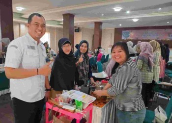 Ibu- ibu Warga Kecamatan Ciputat Kota Tangsel, gelar Pelatihan Kuliner F1 Kecamatan 2024