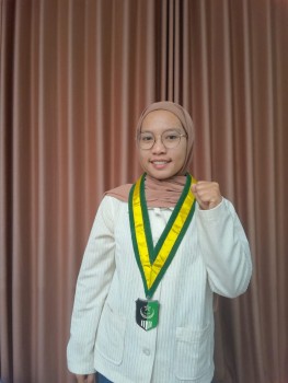 Indri Damayhanti: Pemasangan Bambu Dipesisir Laut Utara Tangerang Dinilai Tak Efektif Mencegah Abrasi
