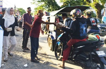 Media cetak dan online Bedah Nusantara Indonesia (BNI) gelar aksos, 500 Nasi Bungkus Tersalurkan