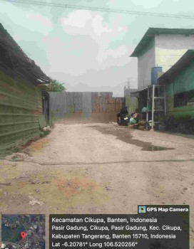 Terkesan Merasa Kebal Hukum,Sebuah Gudang Diduga Jadi Tempat Penampungan Kimia Secara Ilegal Beroperasi Dengan Bebas.