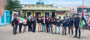 Gabungan Organisasi Masyarakat (Ormas) Teluk Naga mengadakan penggalangan dana donasi 