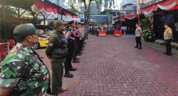 Apel Patroli Gabungan Antisipasi Gangguan Kamtibmas Tiga Pilar Kecamatan Tambora digelar
