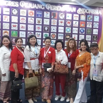 Organisasi Perempuan Tionghoa Indonesia Emas (PTI) menghimbau agar kalangan perempuan tetap konsisten berjuang