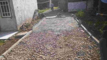 Proyek Paving Block Diduga Tak Bertuan di RT 013/ RW 05 Rancabuaya– Mandor/Pengawas Tak Hadir di Lokasi,


