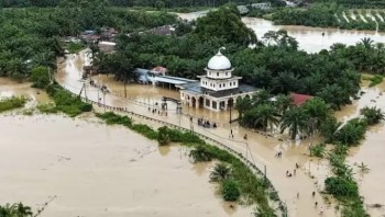 Prof. Dr. KH. Sutan Nasomal Desak Presiden RI Instruksikan Penanganan Darurat Musibah Banjir dan Kelaparan di Aceh–Sumut 2025