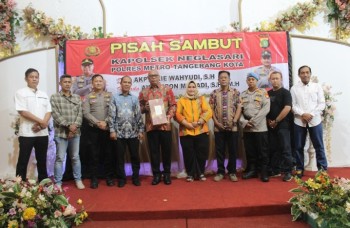 Pisah Sambut Kapolsek Neglasari Dari AKP Dikie Wahyudi, S.H. Kepada AKP Imron Mas’Adi, S.H., M.H.